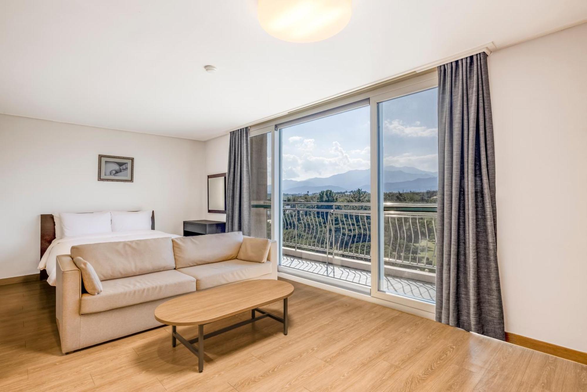 Kensington Resort Seorak Beach Sokcho Eksteriør billede
